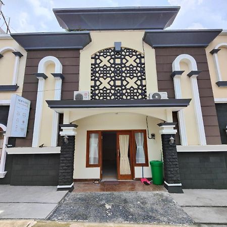 Adiputra Guesthouse 2 By Homiq Ngabean Exterior foto