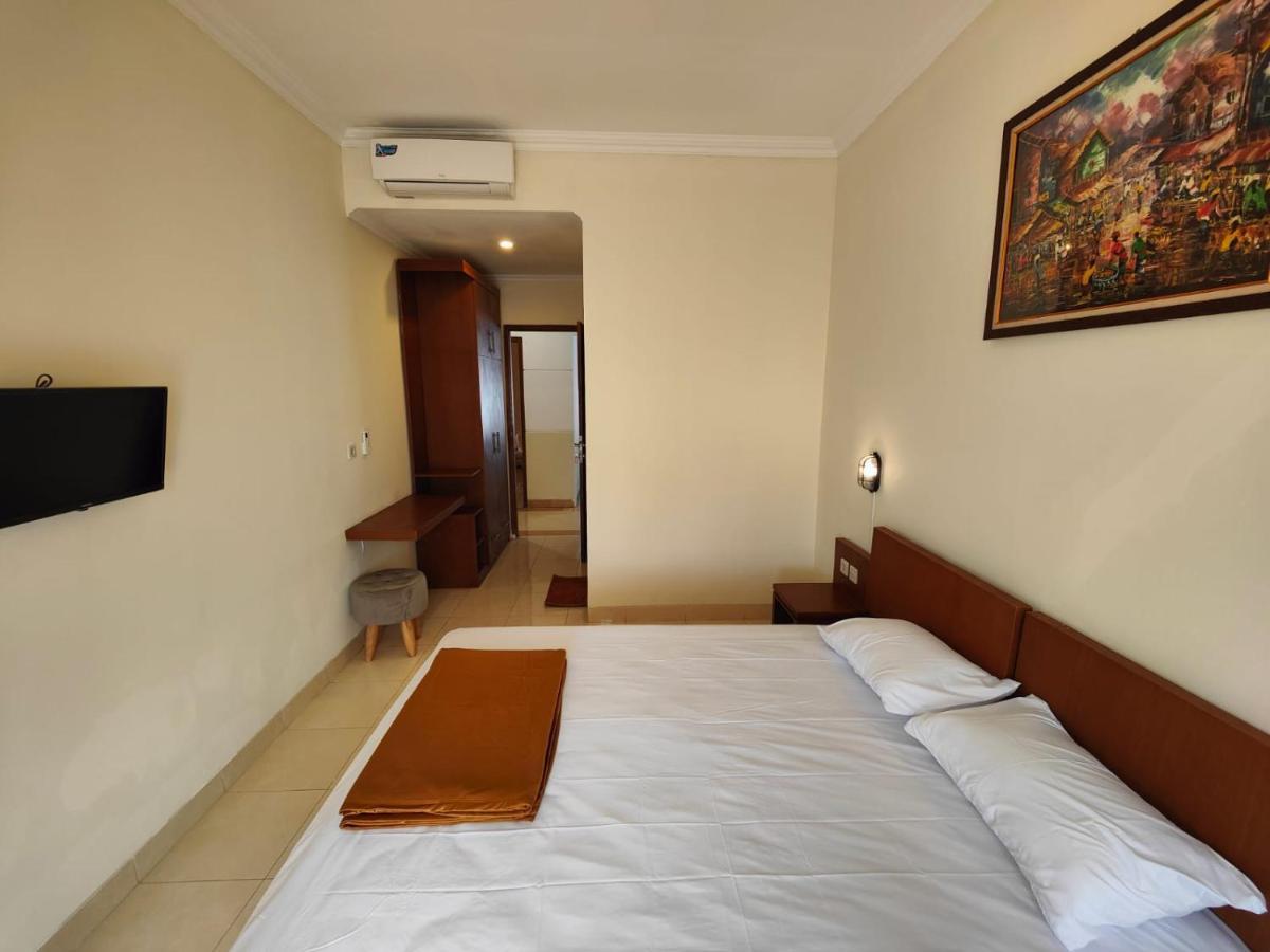 Adiputra Guesthouse 2 By Homiq Ngabean Exterior foto